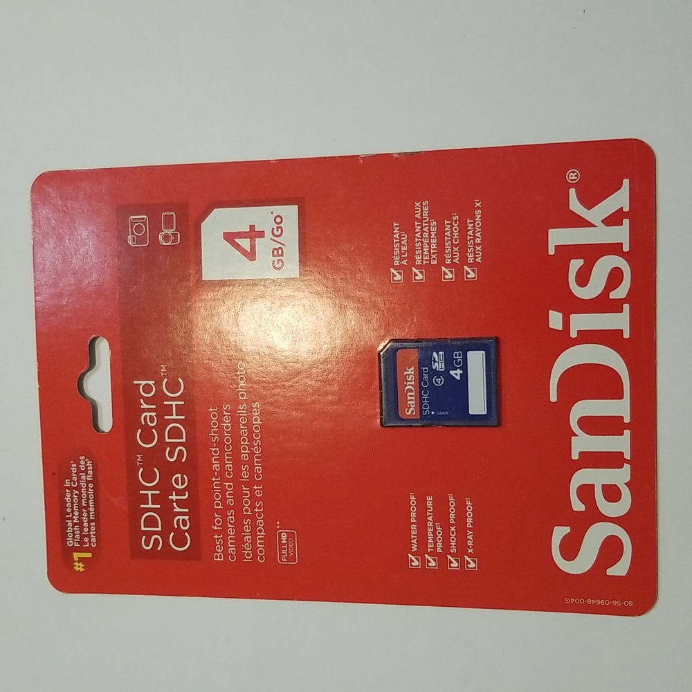 SanDisk 4 GB SDHC card, NWT